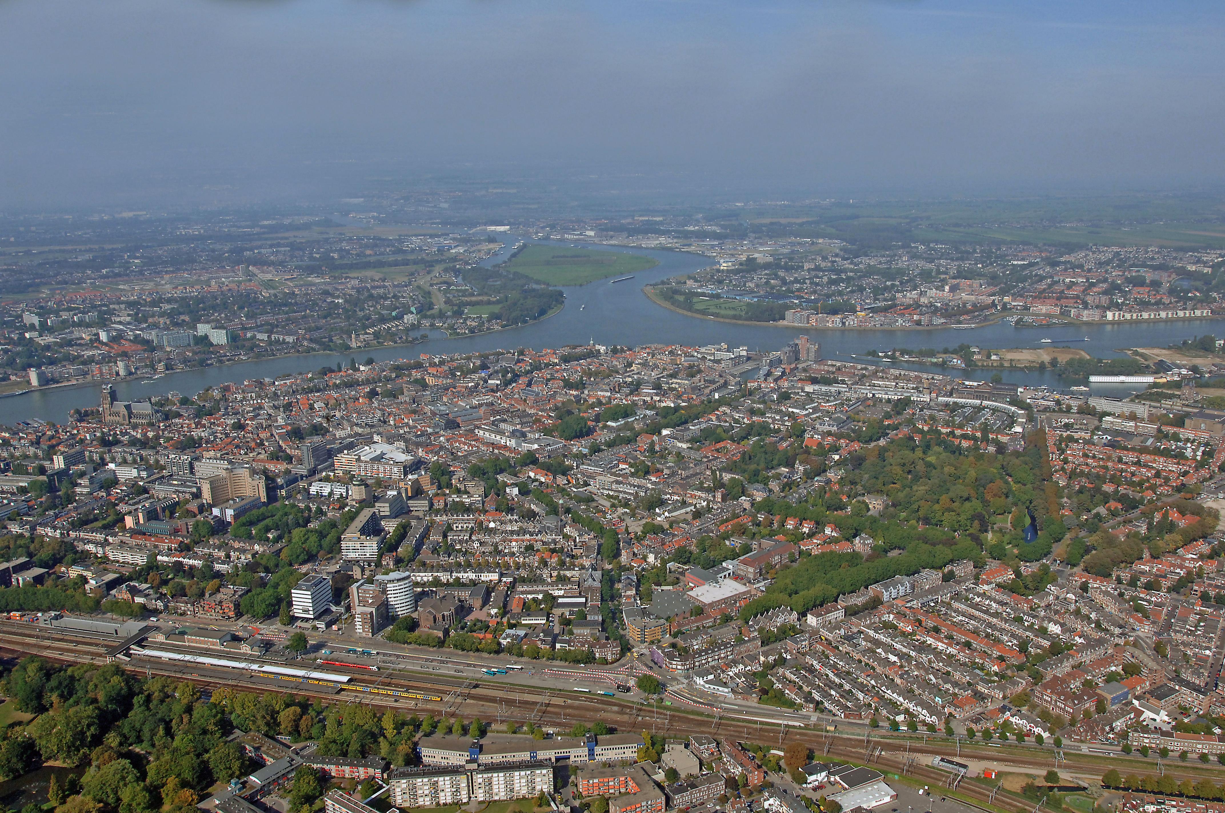 Dordrecht brengt mogelijke PFAS-bronlocaties in kaart