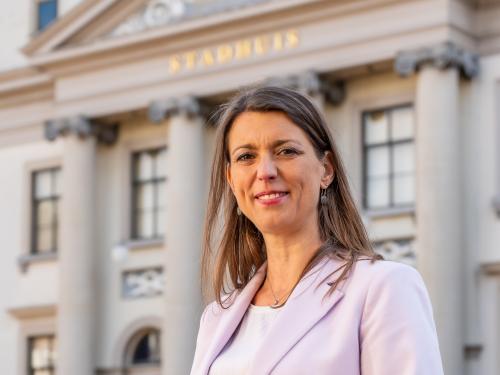 Motie voor landelijk PFAS-verbod krijgt unanieme steun op VNG-congres